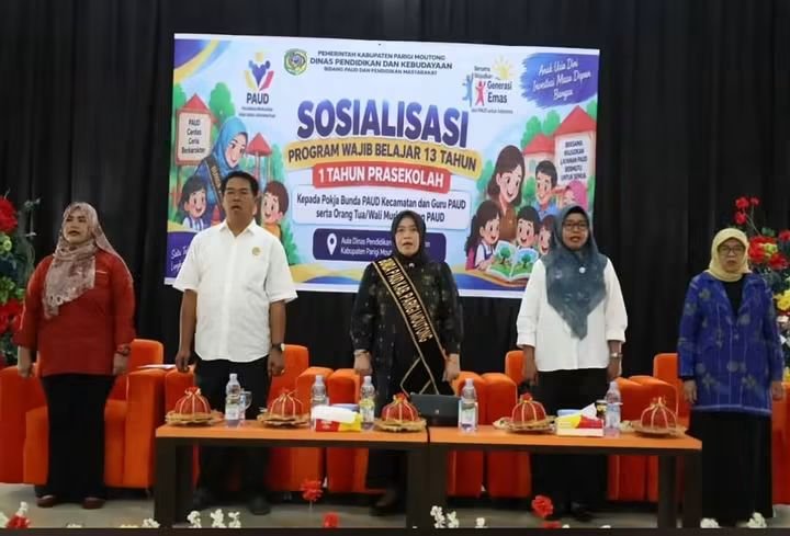 Persiapan Generasi Masa Depan, Hj. Hestiwati Nanga Buka Sosialisasi Wajib Belajar 13 Tahun di Parigi Moutong