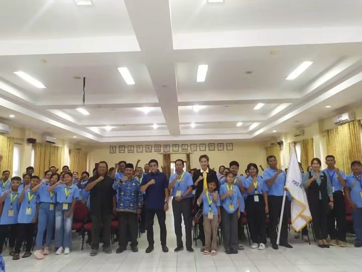 Bupati Parigi Moutong Melepas Kontingen LP3KD Kabupaten Parigi Moutong Untuk mengikuti Pesparani Katolik Tingkat Provinsi Sulawesi Tengah