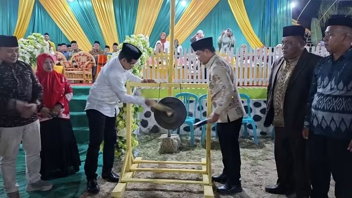 Buka MTQ ke-21 Kecamatan Moutong, Bupati Parimo Erwin Burase Dorong Terciptanya Generasi Qurani Berkarakter
