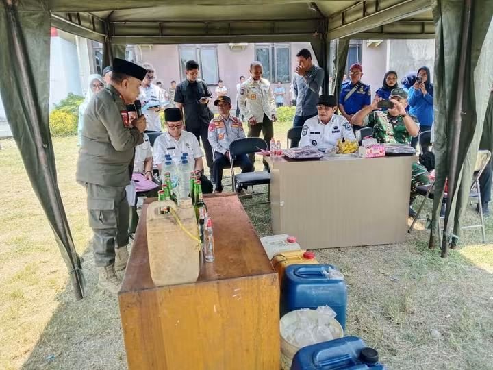 Peringati Maulid Nabi 1448 H, Pemkab Parigi Moutong Musnahkan Barang Bukti Miras dan Perkuat Ketahanan Keluarga